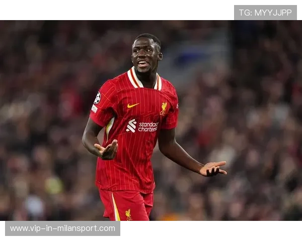 利物浦凭借迅猛反击撕裂对手防线展现强大进攻威力