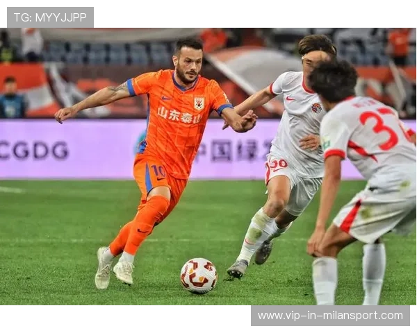 卡扎伊什维利双响助球队取胜豪取赛季第25球稳居射手榜首冲击金靴荣耀