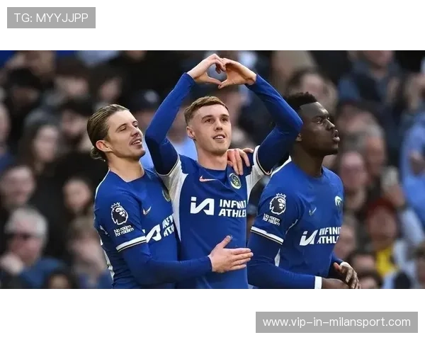 切尔西教练精准掌控比赛节奏展现顶级战术智慧获球迷一致盛赞 切尔西教练精准掌控比赛节奏展现顶级战术智慧获球迷一致盛赞