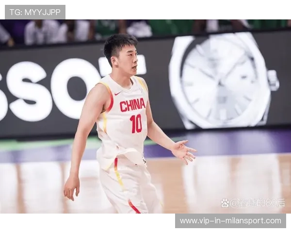 《中国体育报》:NBA选派的训练师亚洲杯期间已参与男篮训练,中国男篮亚洲杯集训 《中国体育报》:NBA选派的训练师亚洲杯期间已参与男篮训练,中国男篮亚洲杯集训