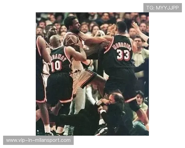 NBA实力榜再洗牌!雄鹿跌出前五,尼克斯冲至第四 NBA实力榜再洗牌!雄鹿跌出前五,尼克斯冲至第四