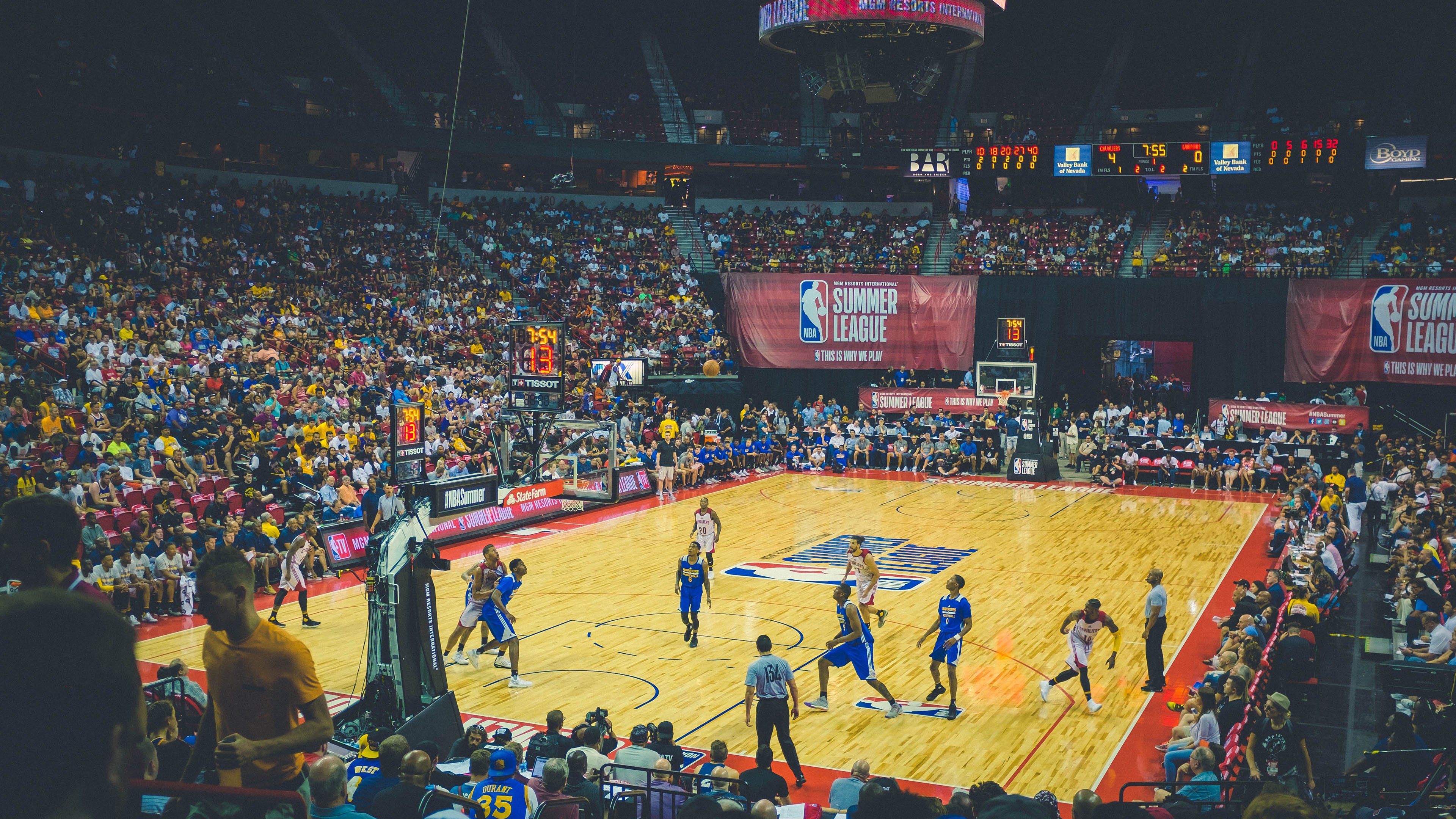 中学篮球引导学生参与裁判工作培养规则意识，篮球学生裁判员应掌握的技能