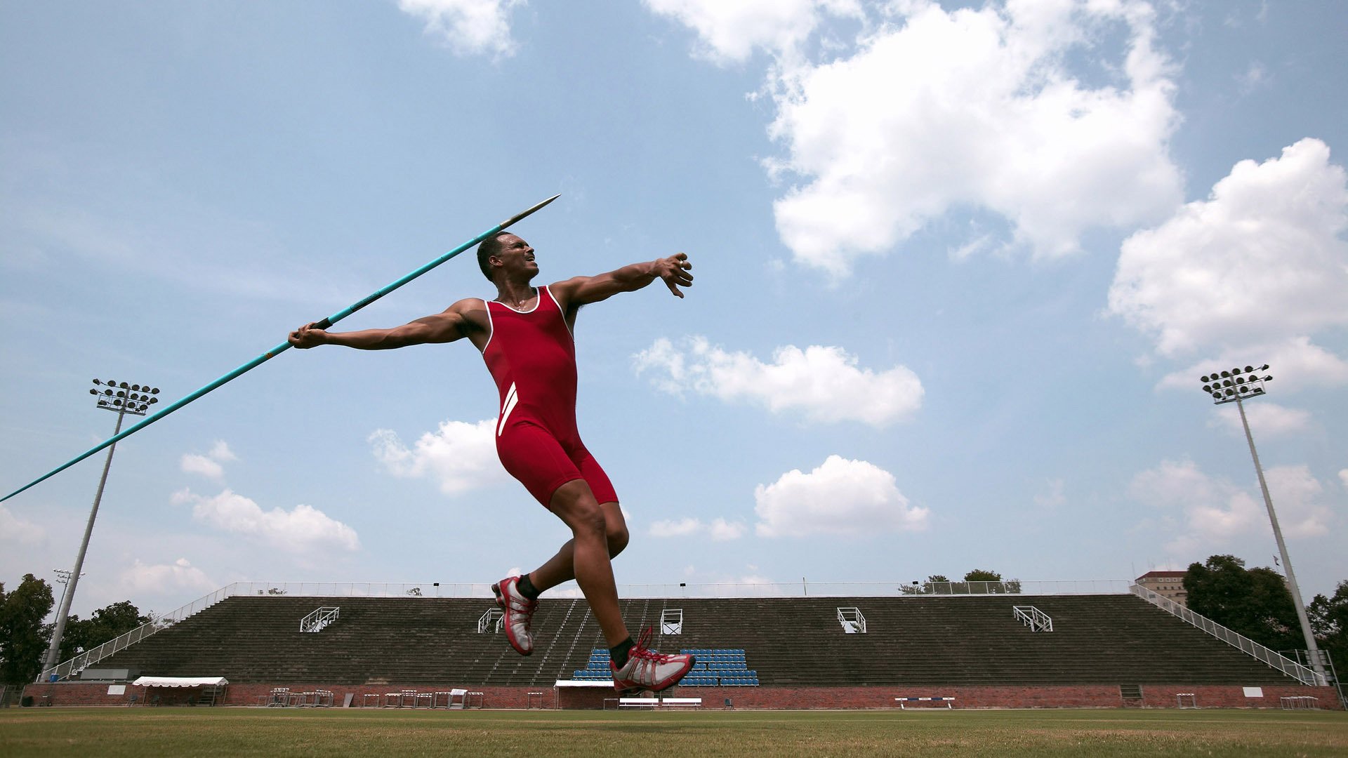 特斯·冯·迪克：每次传球都精确到位，南非队进攻效率大大提高，冯 斯特拉客